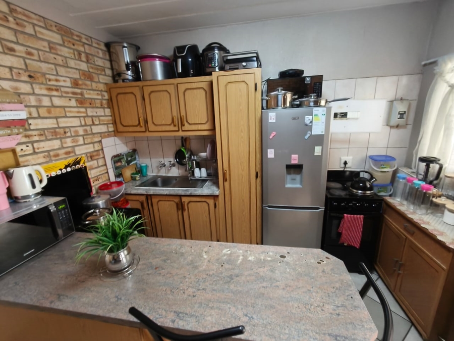 1 Bedroom Property for Sale in Rustenburg Central North West